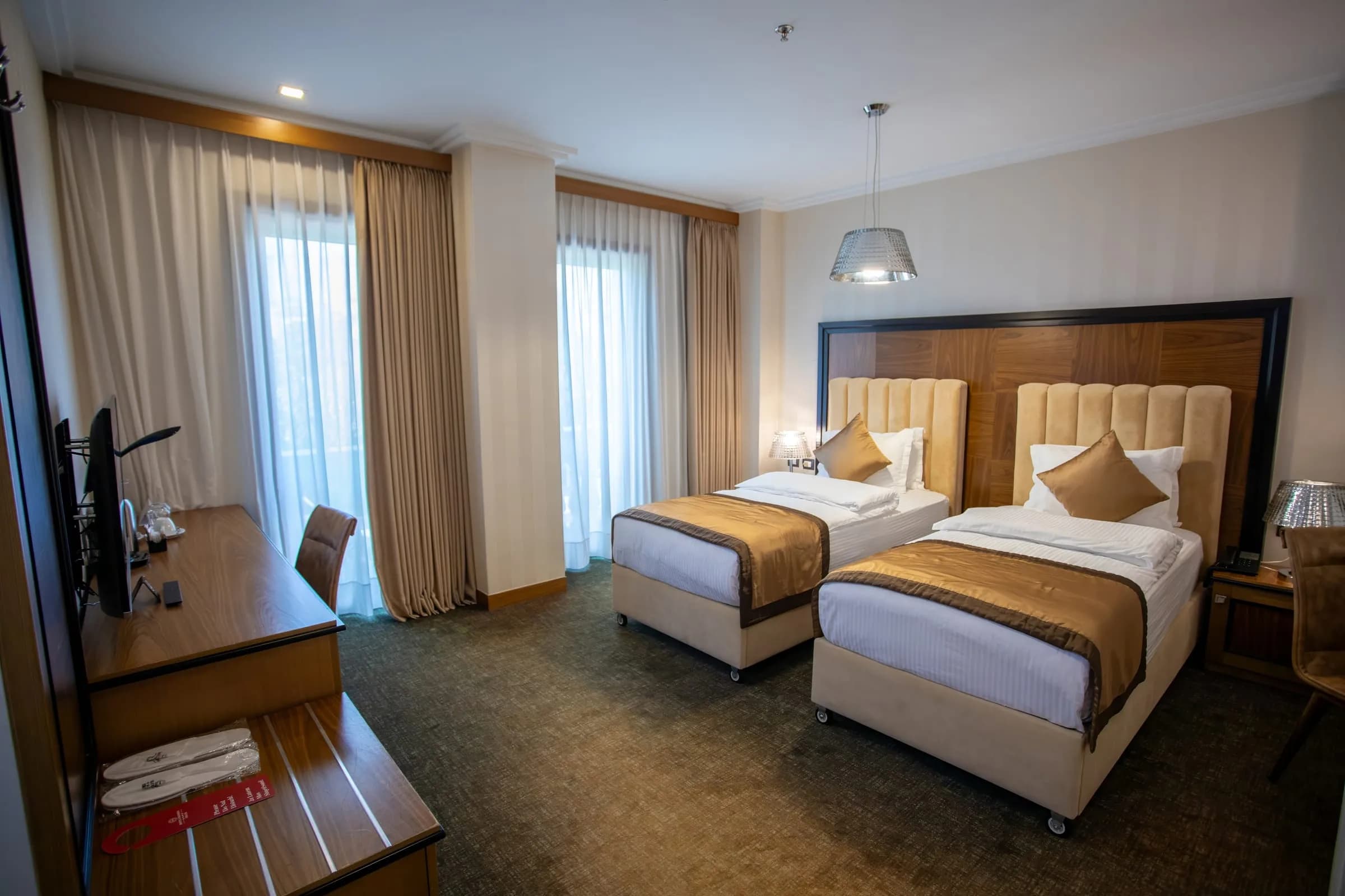 Deluxe Twin Room — photo 2