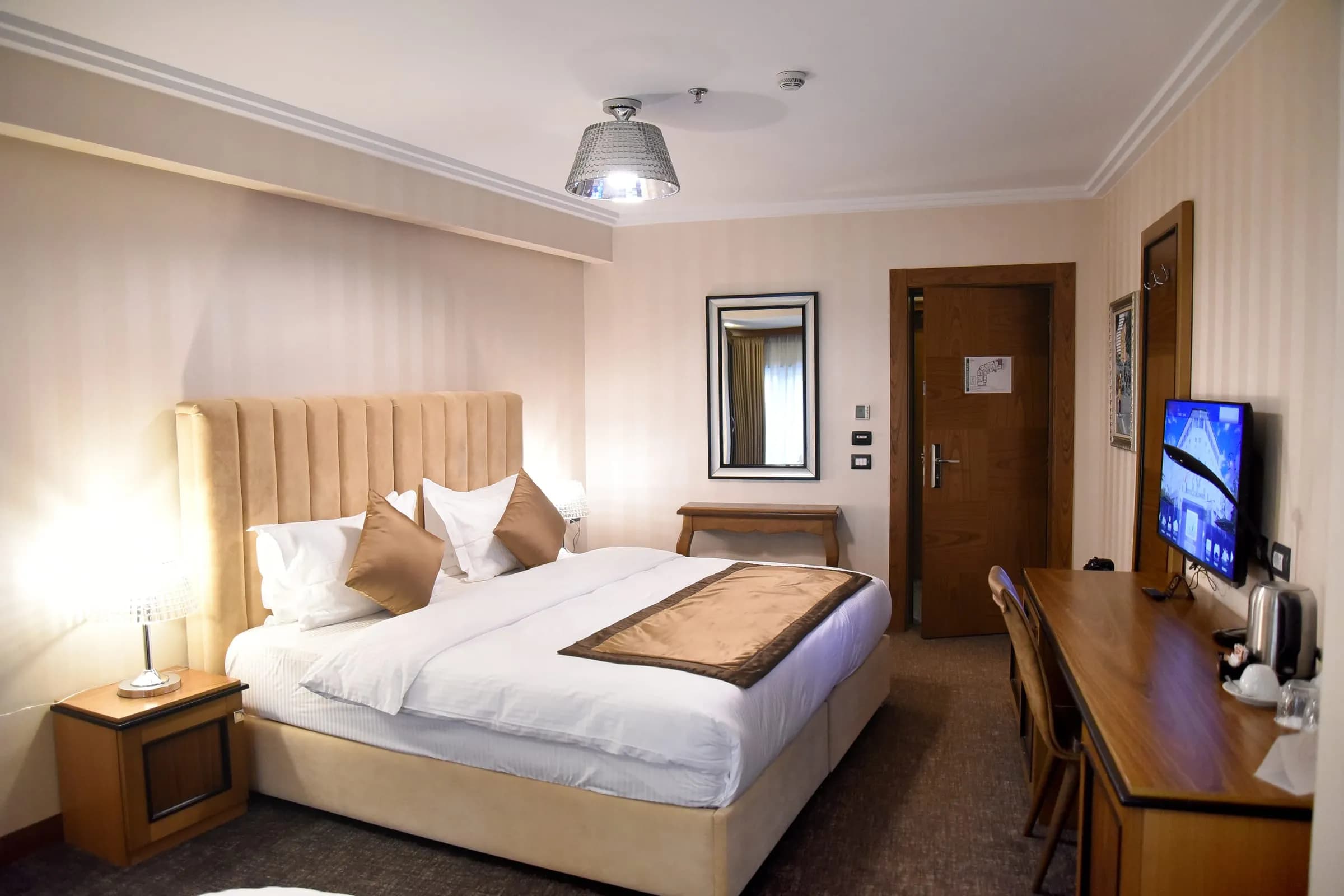 Deluxe Double Room — photo 3