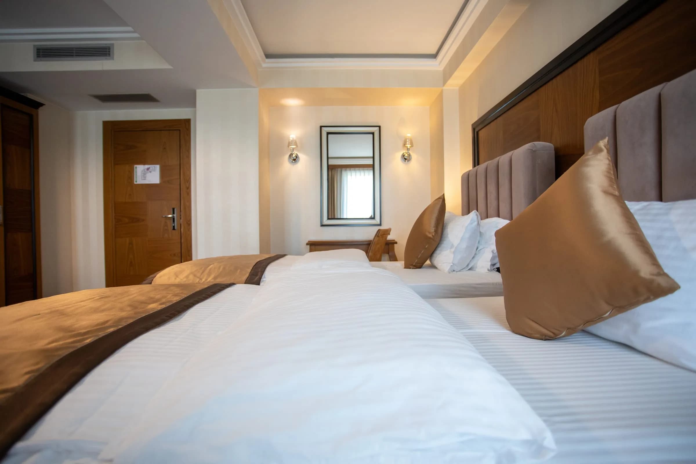 Room Detail