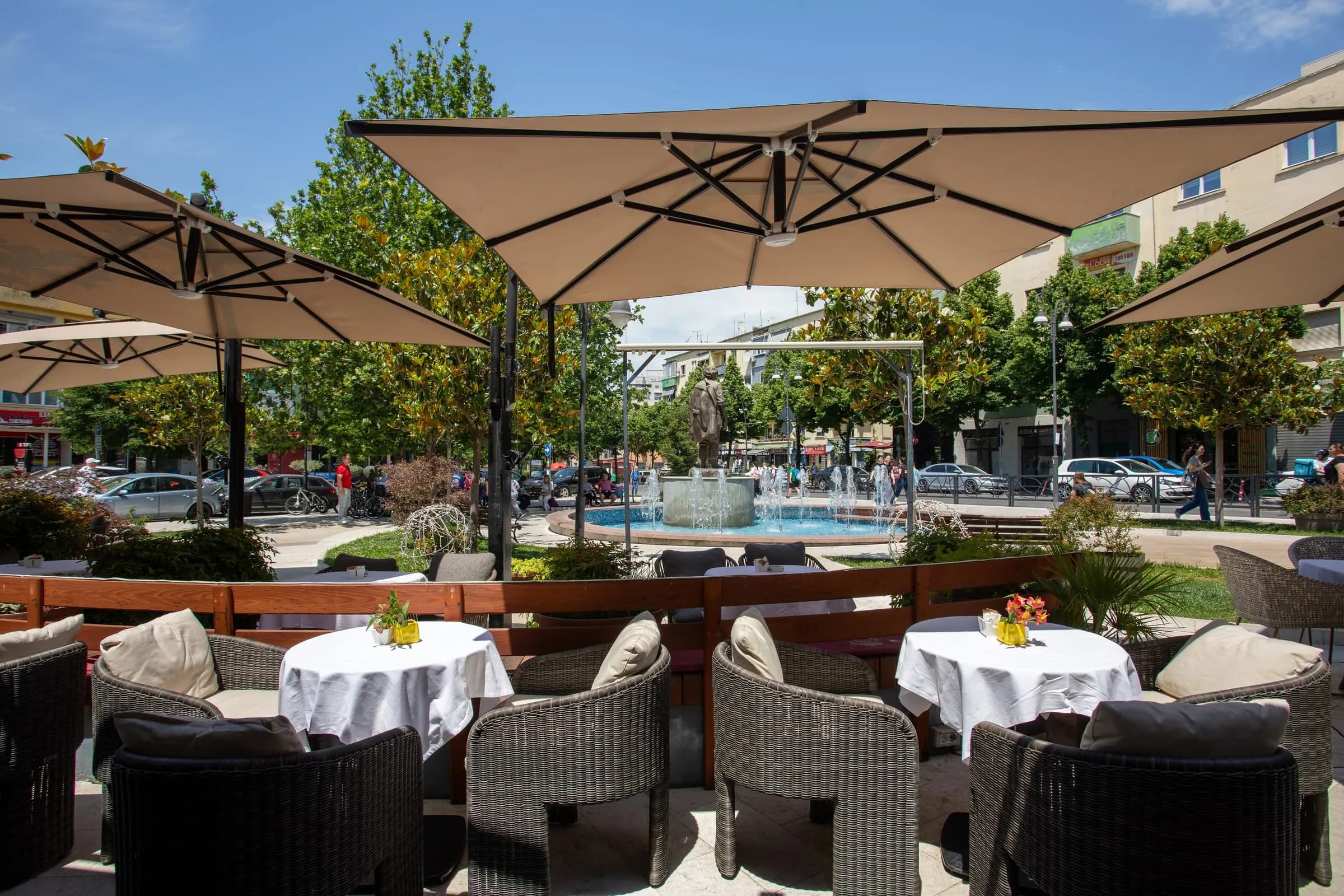 Hotel Colosseo — Terrace & Square View